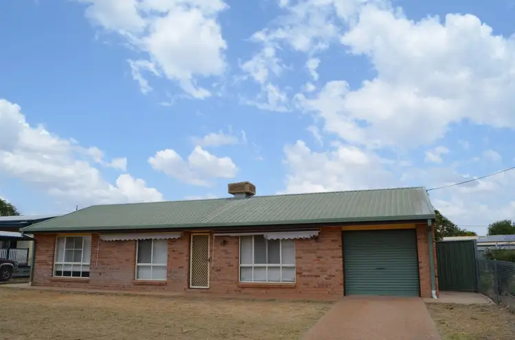 33 Jacqueline Drive, Emerald QLD 4720