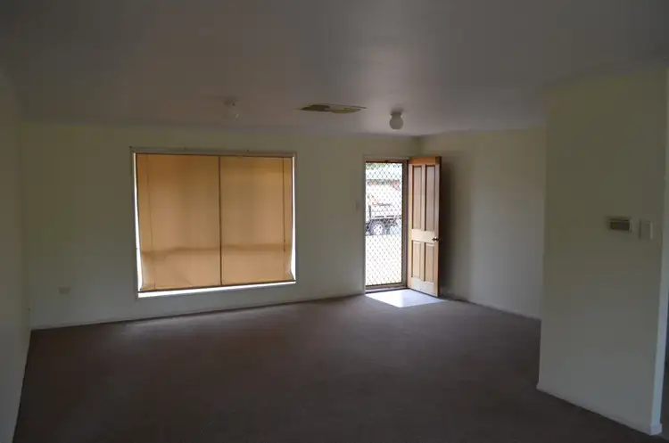 Sixth view of Homely house listing, 33 Jacqueline Drive, Emerald QLD 4720