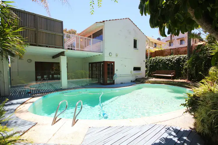 9/21 Karoo St, South Perth WA 6151