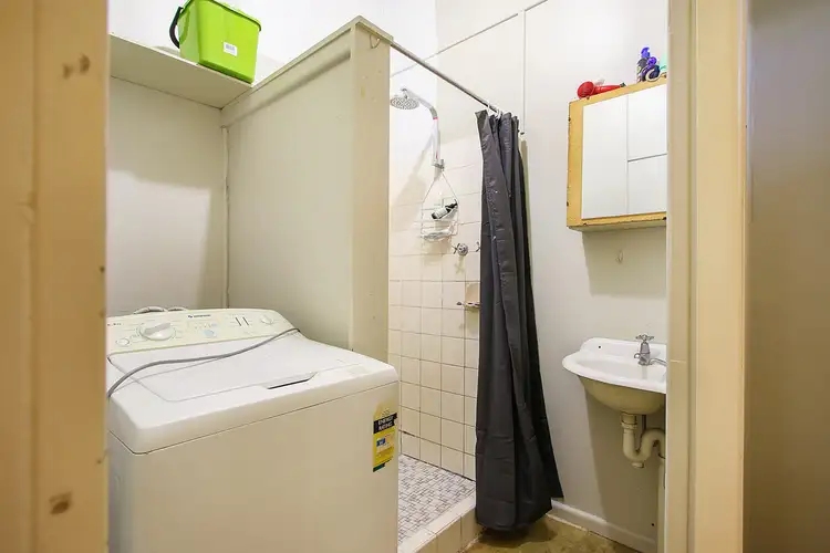 Fifth view of Homely unit listing, 1-2/429 Prune Street, Lavington NSW 2641