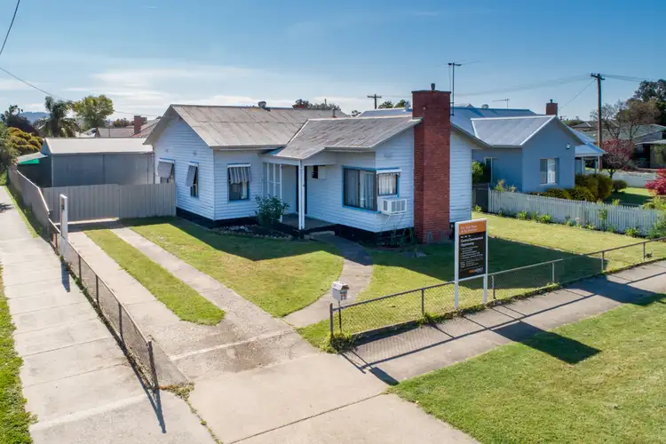 Main view of Homely house listing, 19 William Street, Wodonga VIC 3690