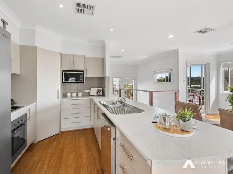 3 Wharf Court, Springfield Lakes QLD 4300