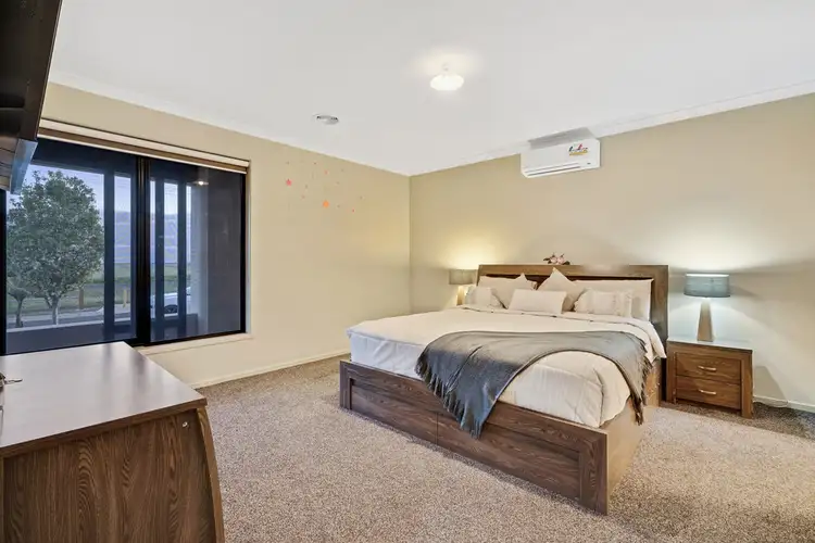 Third view of Homely house listing, 21 Serra way, Fraser Rise VIC 3336