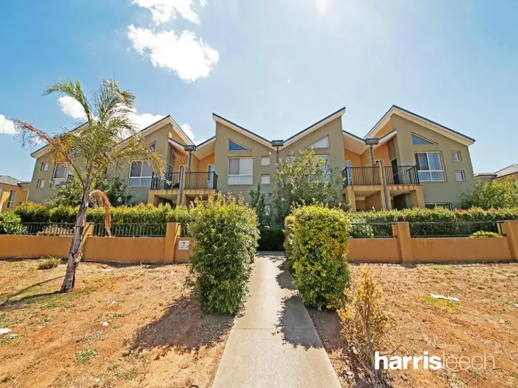 Main view of Homely townhouse listing, 3/7 Lorraine Court, Hillside VIC 3037