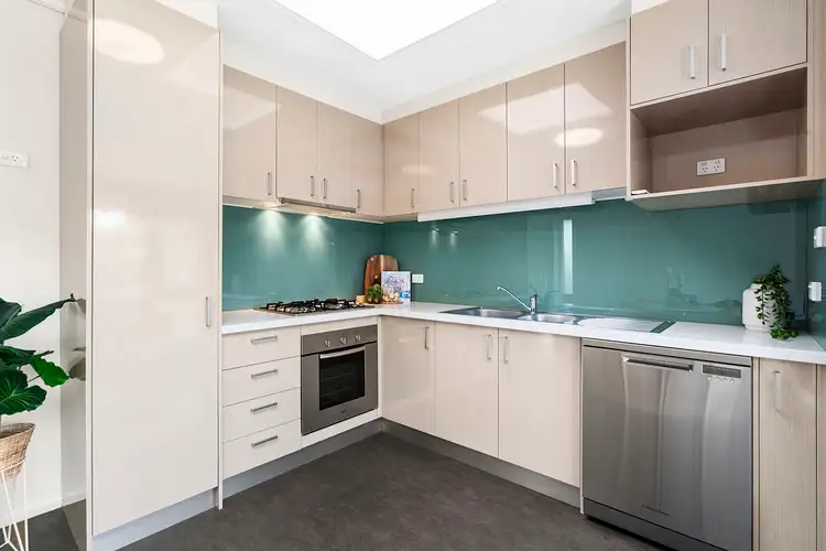 Fifth view of Homely unit listing, 1/8-10 Stuart Avenue, Cheltenham VIC 3192
