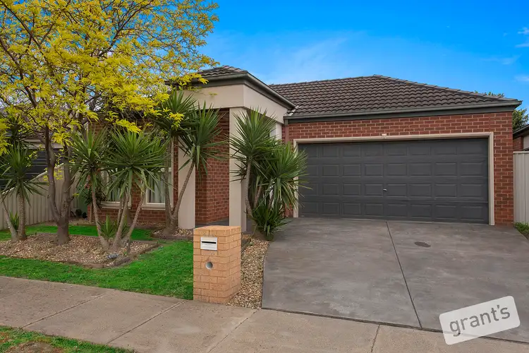 18 Ashwood Grove, Pakenham VIC 3810