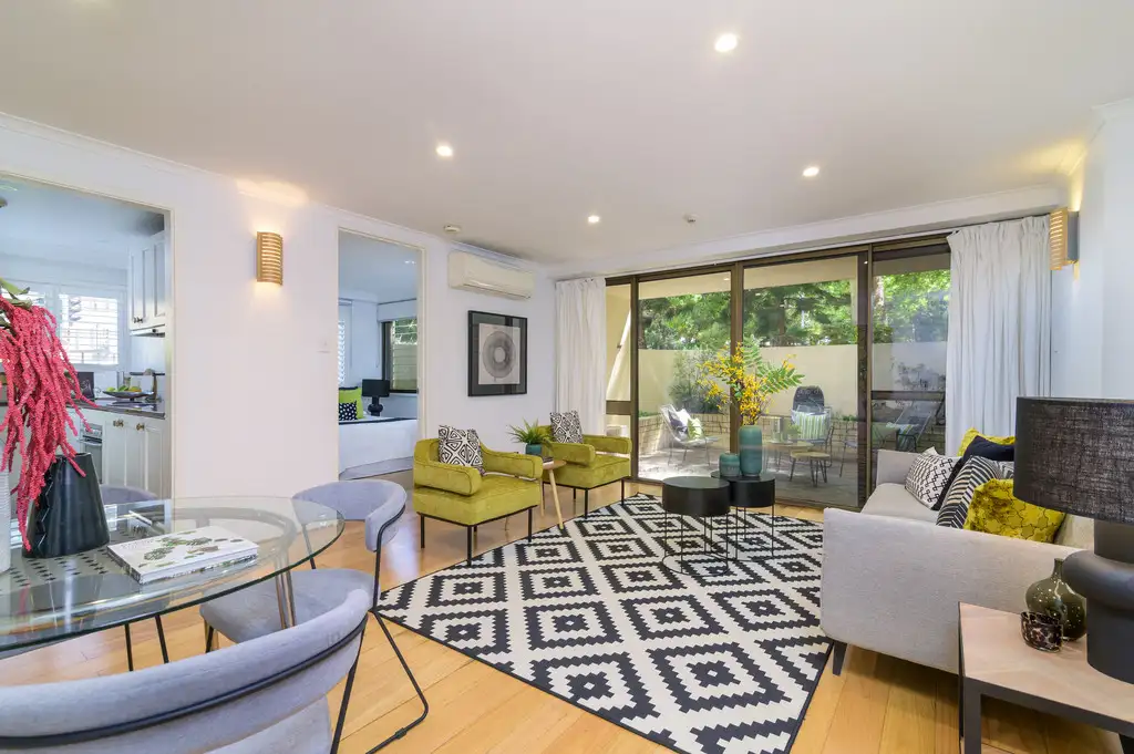 Main view of Homely apartment listing, 2/1 Boomerang Place, Woolloomooloo NSW 2011