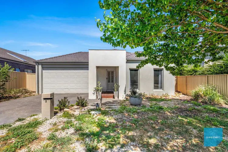3 Buckley Way, Caroline Springs VIC 3023