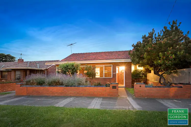 11 Barak Road, Port Melbourne VIC 3207