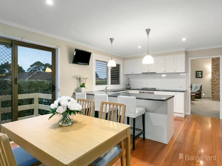 55 Rosemary Avenue, Croydon Hills VIC 3136
