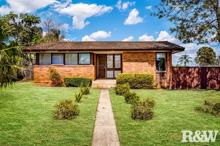 1 Basildon Place, Hebersham NSW 2770