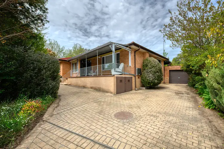 33 Tarraleah Crescent, Lyons ACT 2606