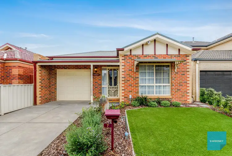 7 Broadhurst Way, Caroline Springs VIC 3023