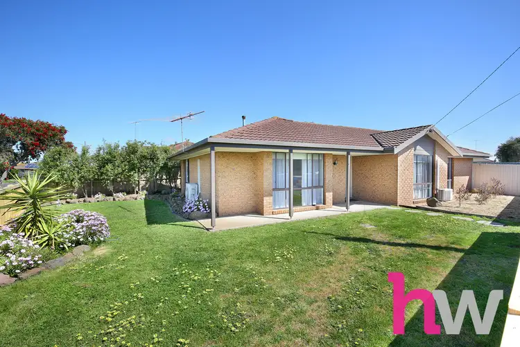 34 Enfield Drive, St Albans Park VIC 3219