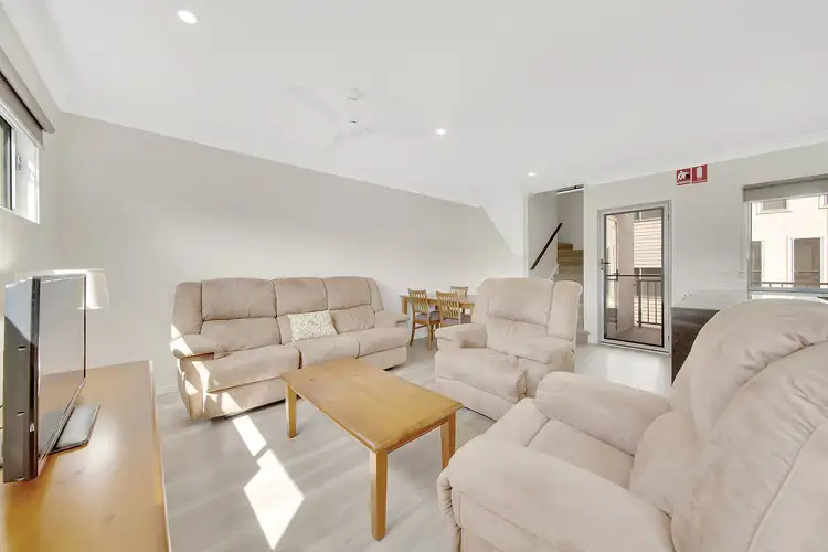 Second view of Homely unit listing, 23/7 VIEW STREET, West Gladstone QLD 4680