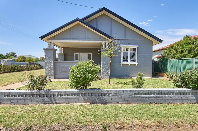 88 Main Street, Junee NSW 2663