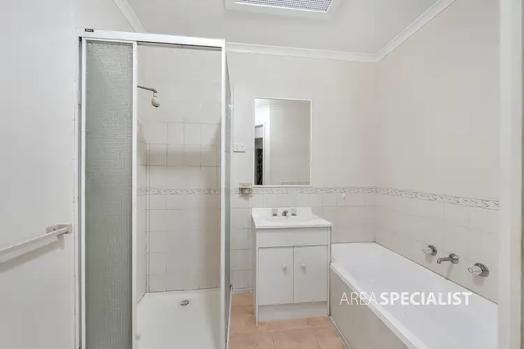 Seventh view of Homely house listing, 2/31 Willora Crescent, Cranbourne West VIC 3977