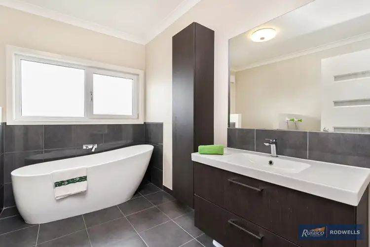 Sixth view of Homely house listing, 2 Melissa Court, Kilmore VIC 3764
