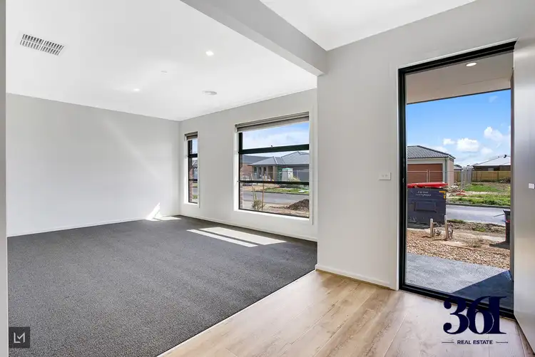 18 Havant Circuit, Charlemont VIC 3217