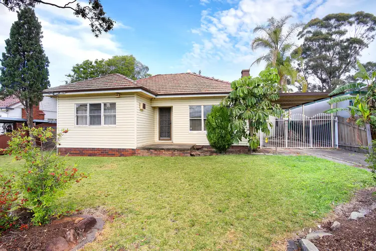 5 Essex St, Guildford NSW 2161