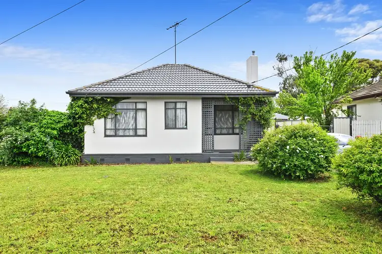 5 Pettitt Crescent, Norlane VIC 3214