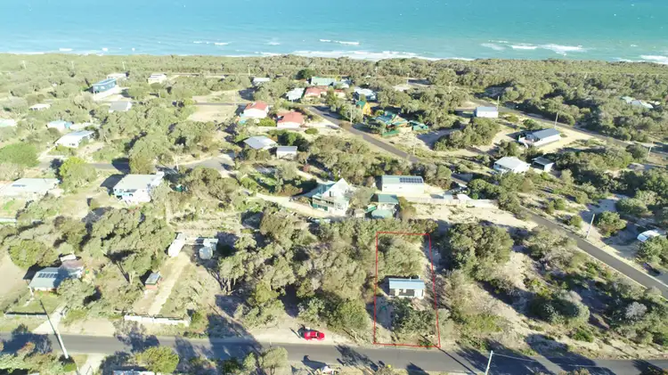 105 Astro Avenue, Golden Beach VIC 3851