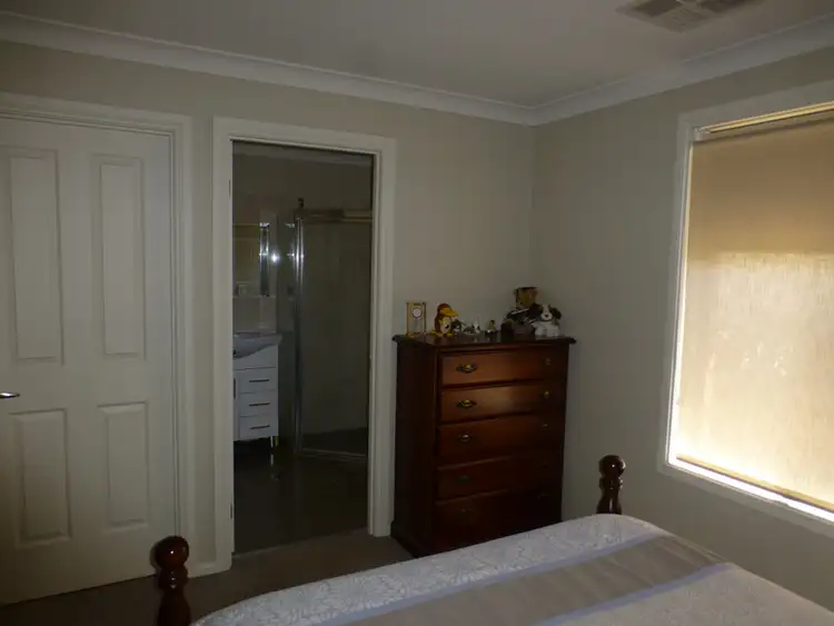 Fifth view of Homely house listing, 9 Vaucluse Place, Parkes NSW 2870