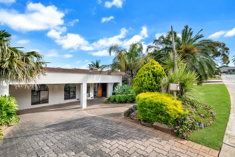 4 Coburn Court, Trott Park SA 5158