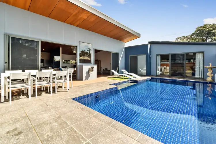 99 St Johnswood Rd, Blairgowrie VIC 3942