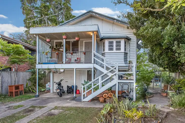 196 Macdonnell Rd, Clontarf QLD 4019