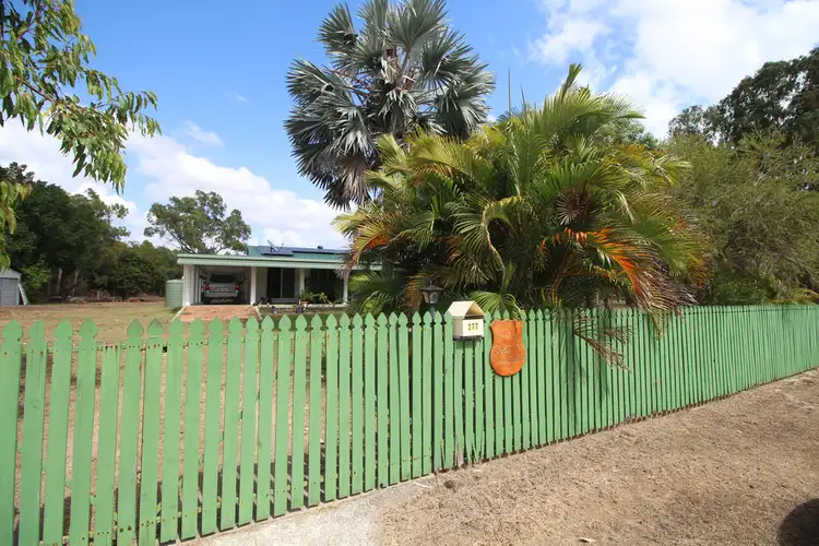 277 Ocean Parade, Balgal Beach QLD 4816