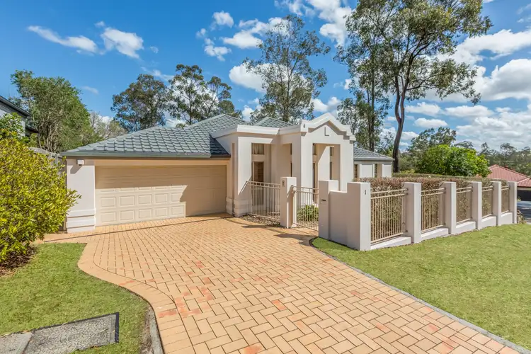 1 Vaucluse Street, Forest Lake QLD 4078