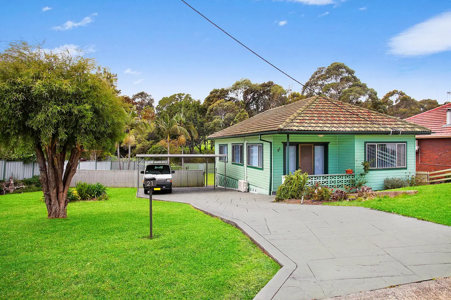 Main view of Homely house listing, 21 Ranchby Avenue, Lake Heights NSW 2502