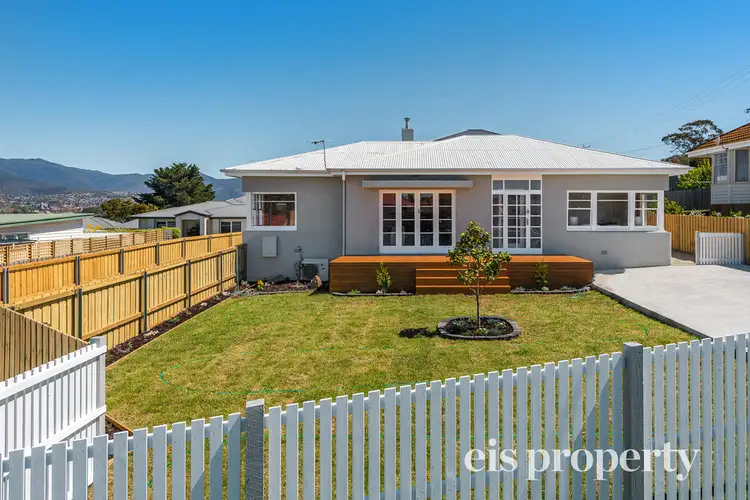 1/10 Eldon Street, Lindisfarne TAS 7015