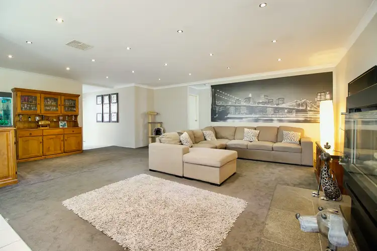 Fifth view of Homely house listing, 10 Westlinton Circle, Waikiki WA 6169