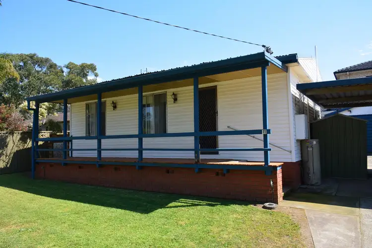 11 Parraweena Rd, Gwandalan NSW 2259