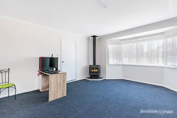 Fifth view of Homely house listing, 8 Membery Way, Warrnambool VIC 3280