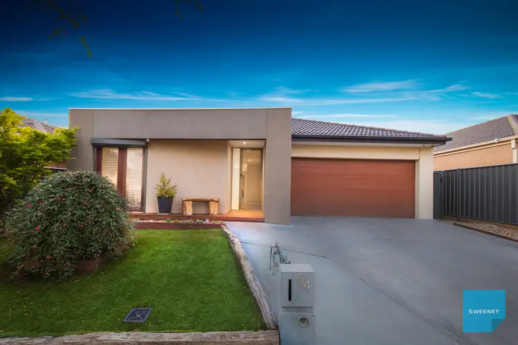 54 Olsen Retreat, Caroline Springs VIC 3023
