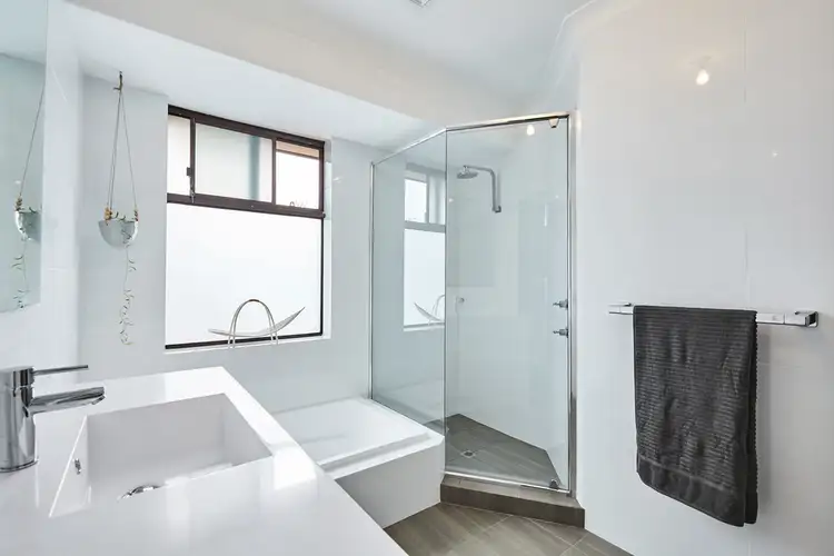 Sixth view of Homely house listing, 9 Avocet Place, Yangebup WA 6164