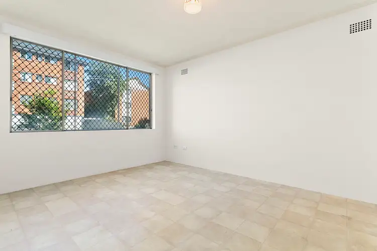 Fifth view of Homely apartment listing, 2/2 Evans Avenue, Eastlakes NSW 2018