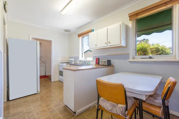 Fifth view of Homely house listing, 7 Raymond Rd, Seaford VIC 3198