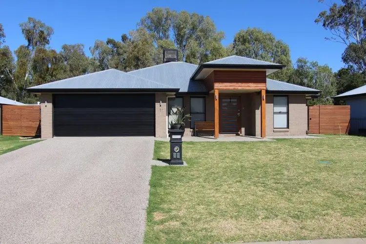 11 Lilly Dr, Goondiwindi QLD 4390