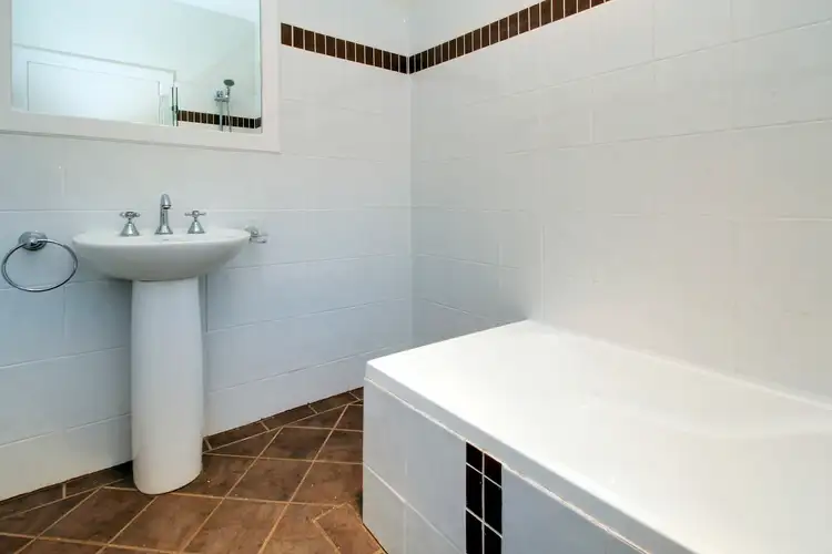 Seventh view of Homely house listing, 25 Wodonga Avenue, Loxton SA 5333