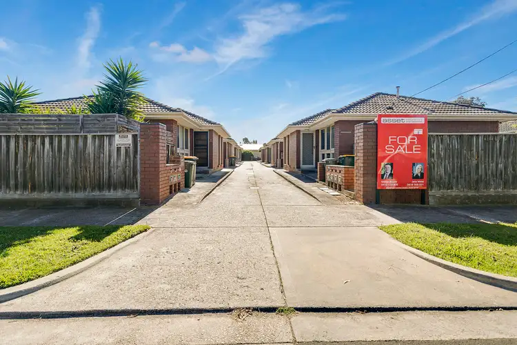 Second view of Homely unit listing, 2/9 Wisewould Avenue, Seaford VIC 3198