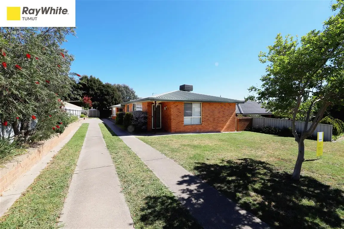 Main view of Homely block of units listing, 5 Hume Place, Tumut NSW 2720