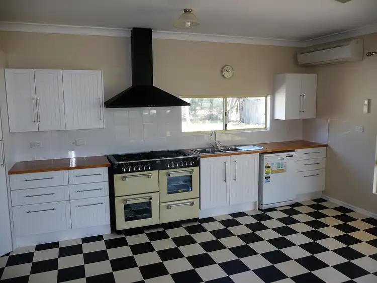 Fifth view of Homely house listing, 42 SMITH STREET, Beverley WA 6304