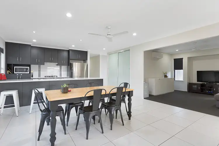 Fourth view of Homely house listing, 20 Salisbury Place, Ooralea QLD 4740