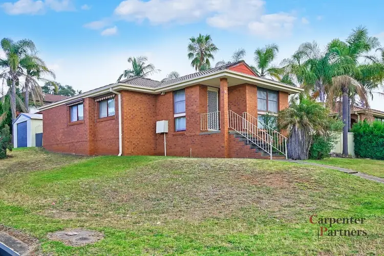 10 Desdemona Street, Rosemeadow NSW 2560