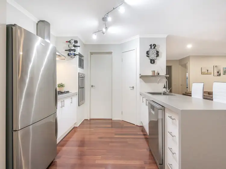 Seventh view of Homely house listing, 10 Dover Court, Narre Warren South VIC 3805