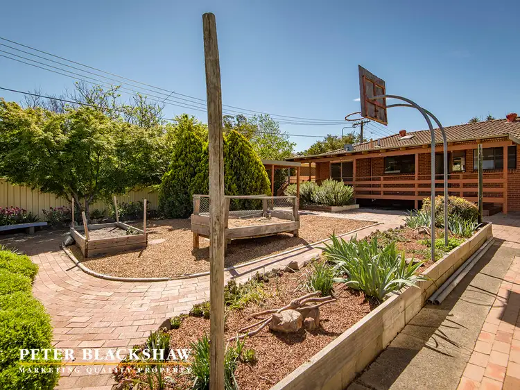 35 Livingston Avenue, Kambah ACT 2902